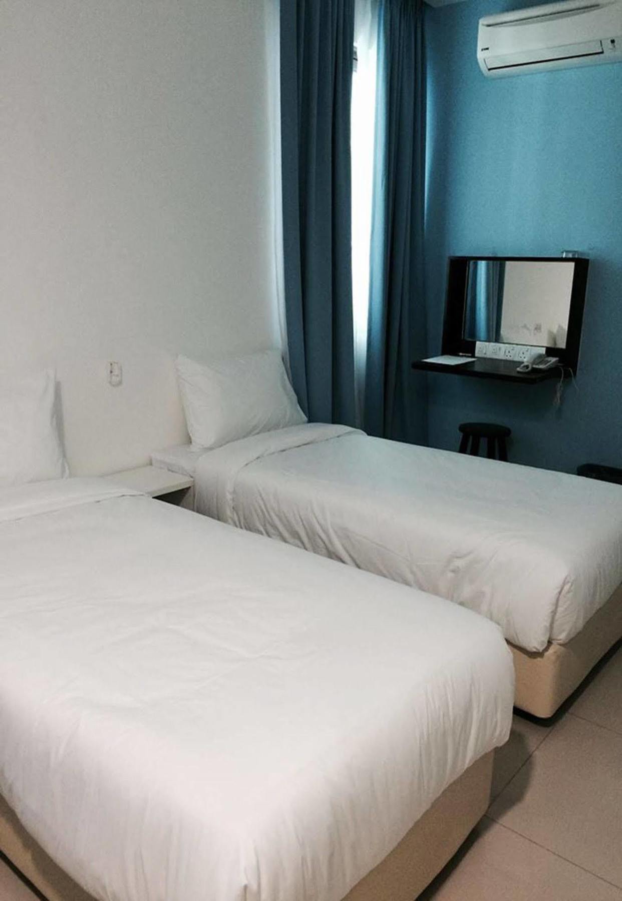Yy48 Hotel 2 Mins Walk From Masjid Jamek Lrt Station Kuala Lumpur Exteriör bild